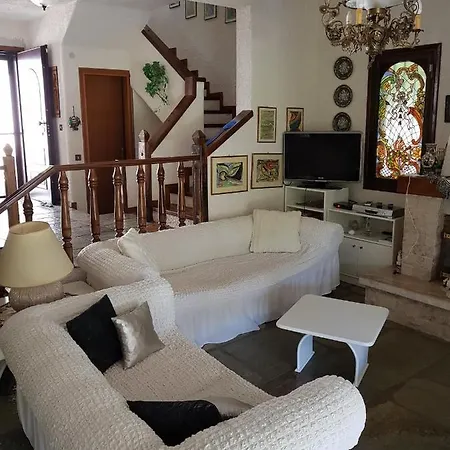 Villa Beachfront Villa - 100M To Beach - Sleeps 10 Siviri