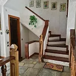 Beachfront - 100m To - Sleeps 10 * 希维利