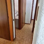 Beachfront - 100m To - Sleeps 10 别墅 希维利