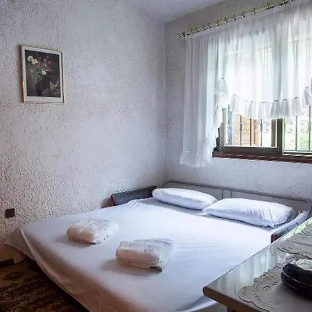 Beachfront 100m From Sea For Up To 10 Guests *