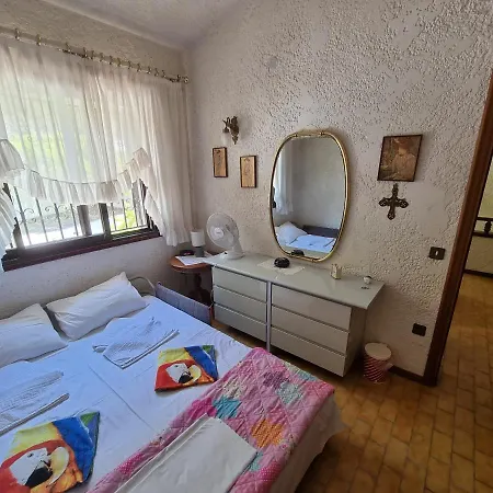 Beachfront 100m From Sea For Up To 10 Guests Villa