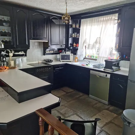 Beachfront Villa - 100M To Beach - Sleeps 10 Siviri