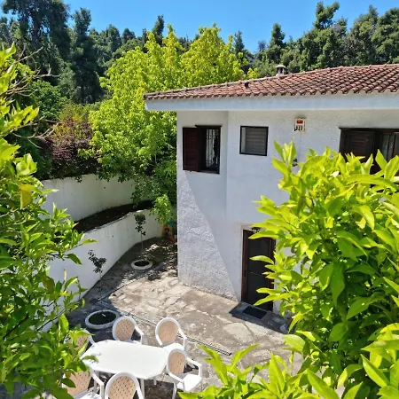 Willa Beachfront Villa - 100M To Beach - Sleeps 10 Siviri