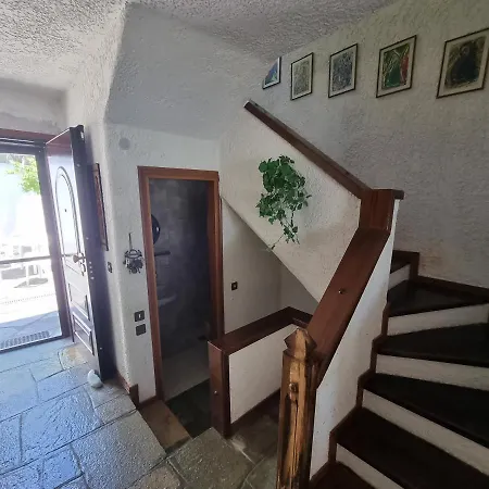 Villa Beachfront 100m From Sea For Up To 10 Guests