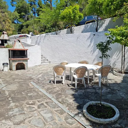 Beachfront 100m From Sea For Up To 10 Guests *
