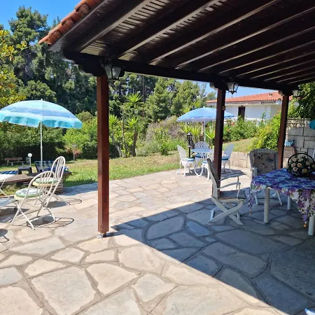Villa Beachfront 100m From Sea For Up To 10 Guests *