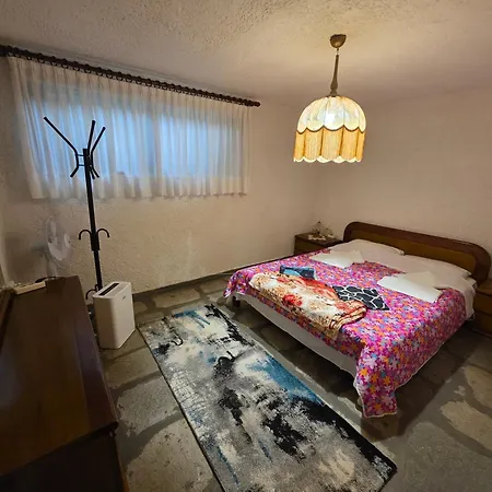 Beachfront 100m From Sea For Up To 10 Guests *