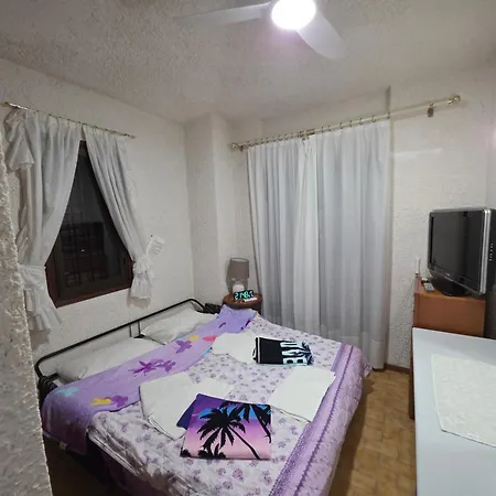 别墅 Beachfront - 100m To - Sleeps 10 *