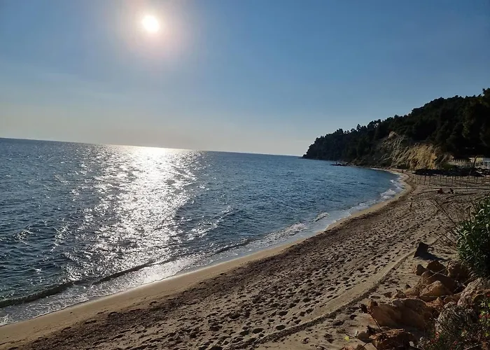 Beachfront - 100m To - Sleeps 10 Villa Siviri