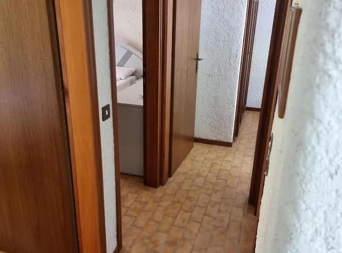 Beachfront - 100m To - Sleeps 10 Villa Siviri