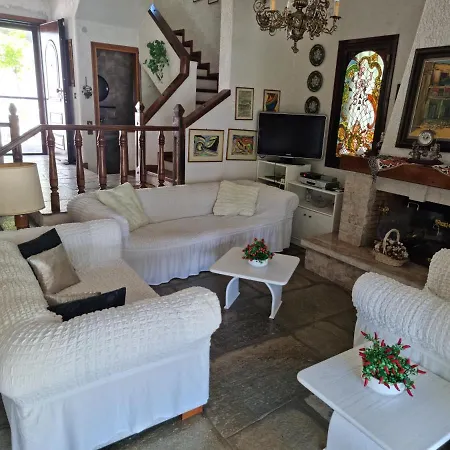 Beachfront Villa - 100M To Beach - Sleeps 10 Siviri